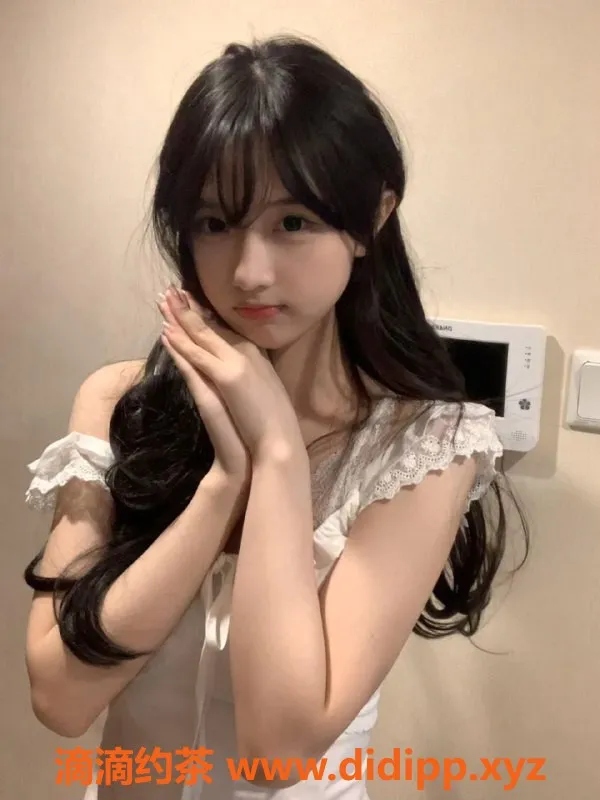 广州楼凤资源信息,海珠超嫩学妹雨桐，20岁165cm，服务多样