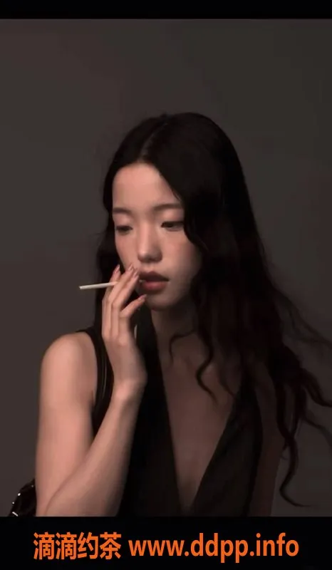 成都楼凤-武侯区单手抱草莓，态度超好6p嫩妹