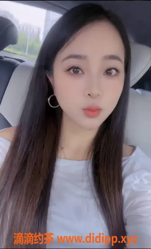 北京楼凤-朝阳双井芋妮啵啵，26岁，165高，50重，服务热情