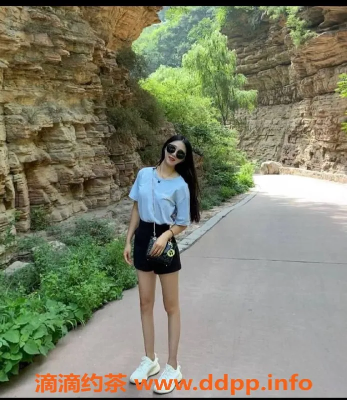 成都楼凤-华阳御姐秋天，5P代聊服务，超值体验！