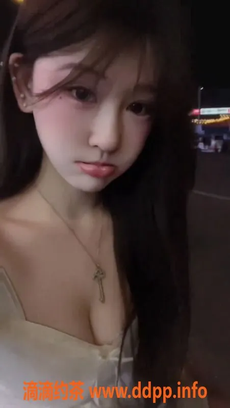 杭州楼凤-小虎牙兼职体验，165身高D罩杯，价格亲民