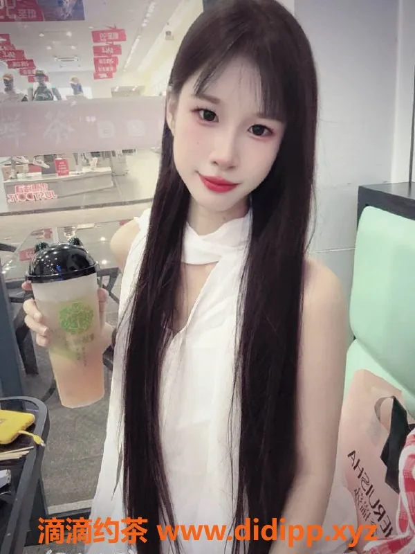 南京楼凤-鼓楼区小七，160cm 21岁B罩杯，服务700/1300元