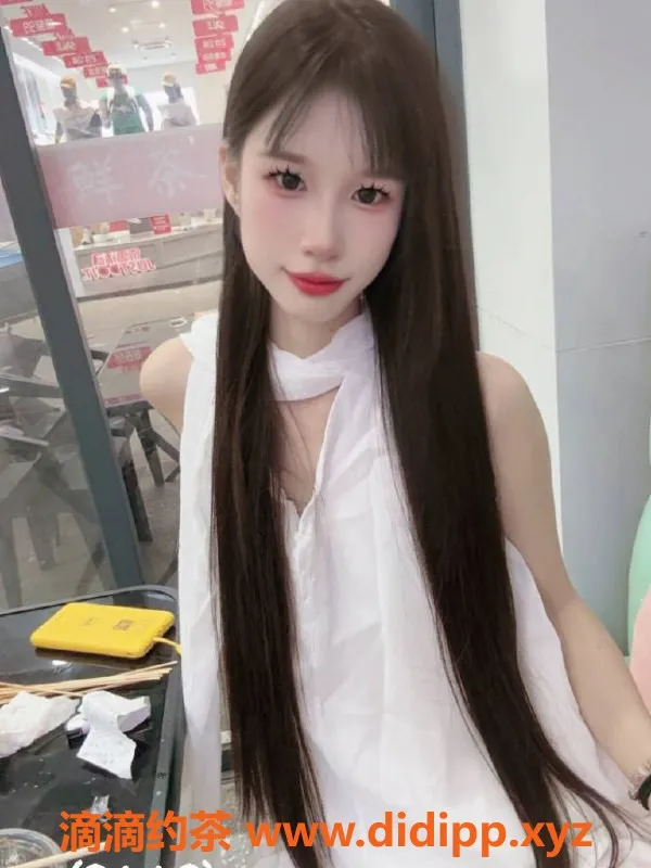 南京楼凤-鼓楼区小七，160cm 21岁B罩杯，服务700/1300元