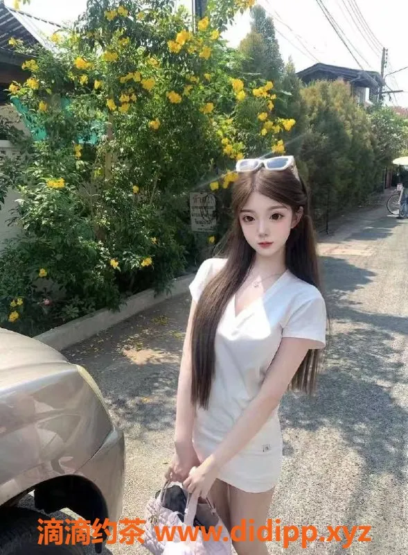 南京楼凤-江宁区安迪，168CM大长腿C杯，20岁，1000起