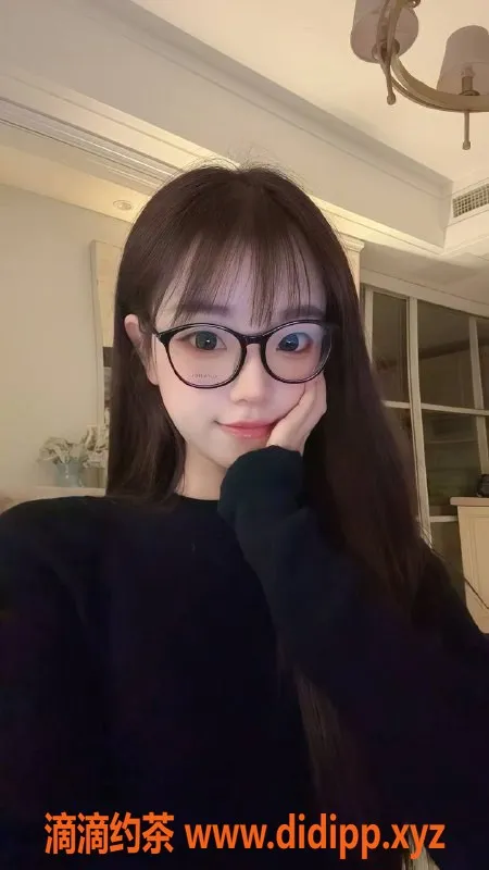 南京楼凤-江宁区雅思，165身高19岁，服务超值