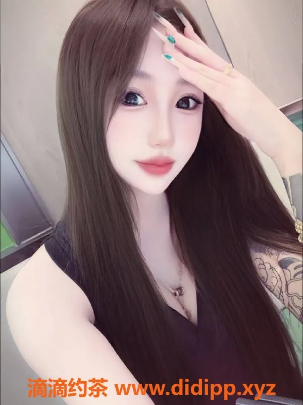 南京楼凤-秦淮区19岁美女哈哈，身高165，95斤C杯，800元一次