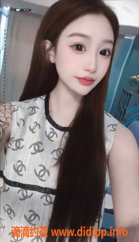 南京楼凤资源信息,秦淮区19岁美女哈哈，身高165，95斤C杯，800元一次