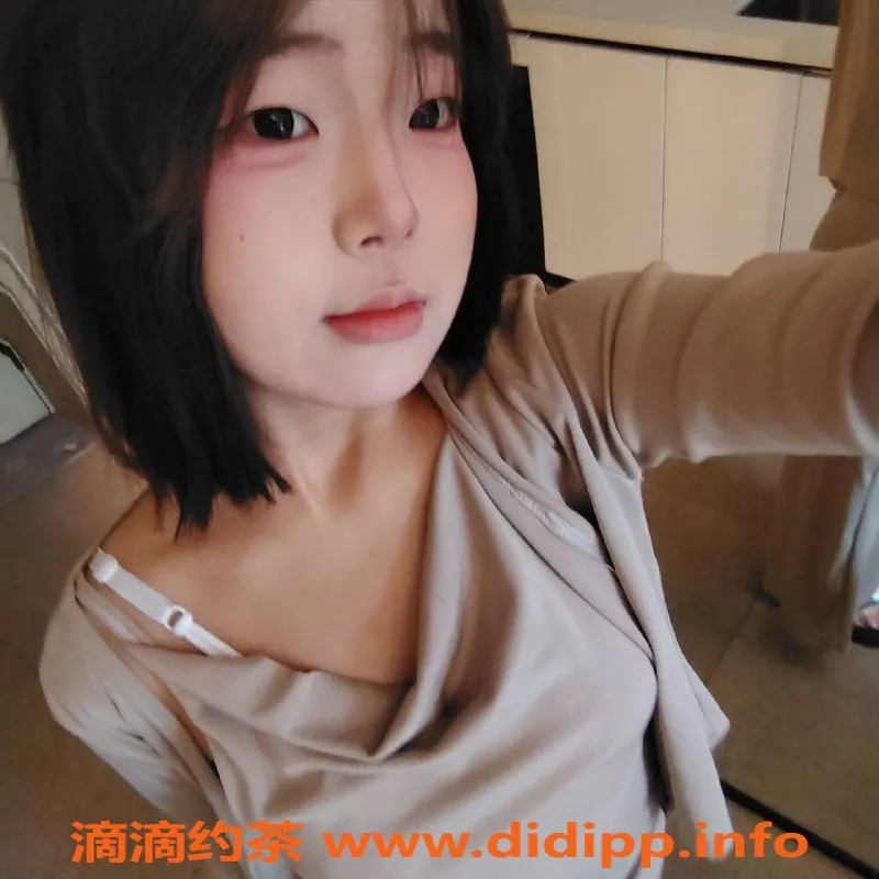 成都楼凤-成华区小猪猪，166cm、100斤、18岁，服务超给力