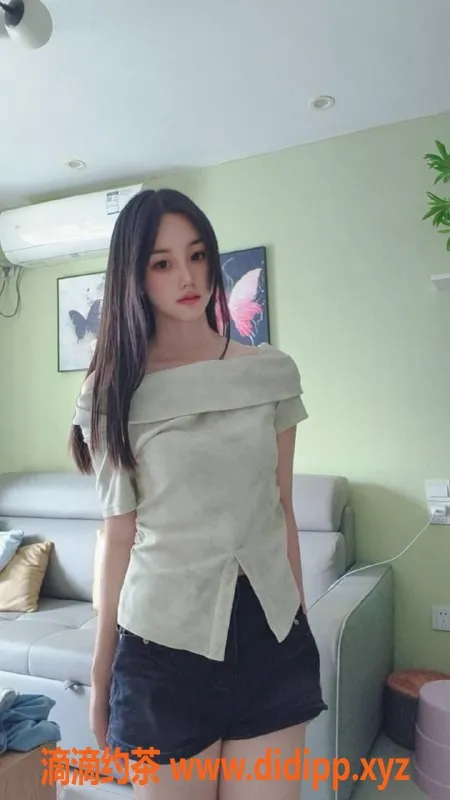 重庆楼凤-江北小柔，19岁 48kg，水中服务独特体验