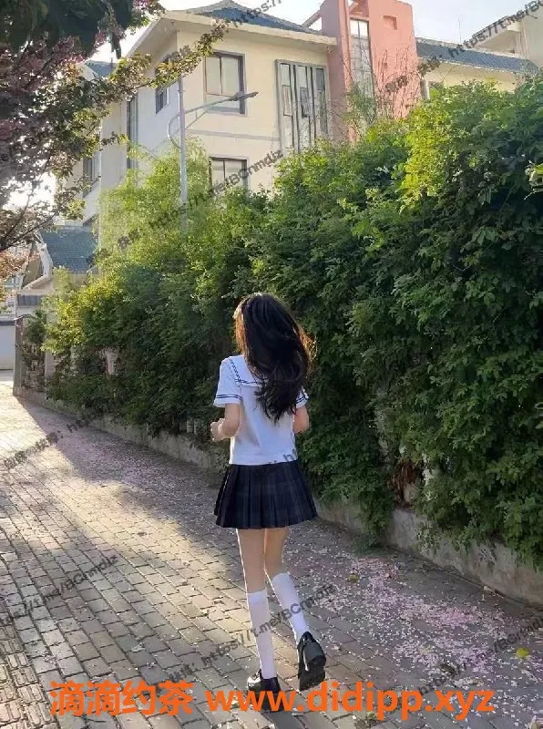 西安楼凤-西安高新区妍妍，900元可爱嫩妹服务