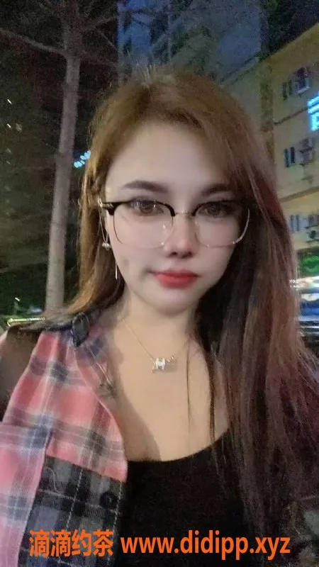 北京楼凤-朝阳思瑶26岁E胸，164cm超值服务仅1200