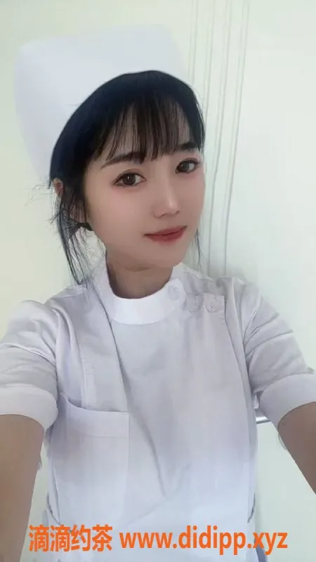 北京楼凤-朝阳香芯小丸子，清纯兼职女友，百元一小时