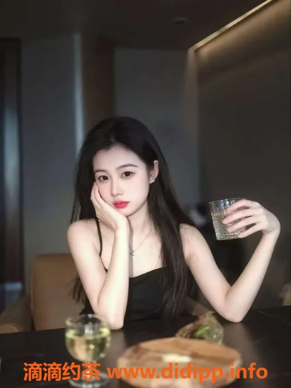 广州楼凤资源信息,天河新宠米苏 23岁165cm 48kg胸围34C服务全