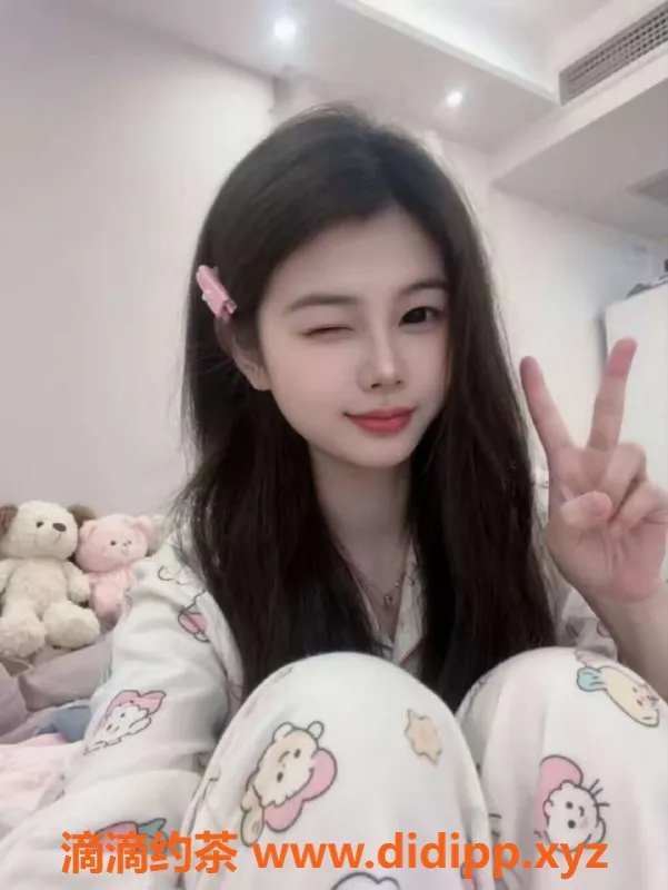 广州楼凤-天河新宠米苏 23岁165cm 48kg胸围34C服务全