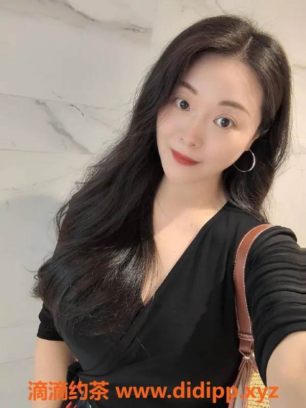 北京楼凤-丰台彤彤，少妇口活细致，500元服务