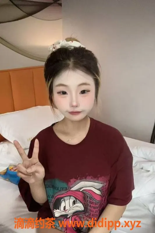 东莞楼凤-常平小伍，服务专业，已验证女神