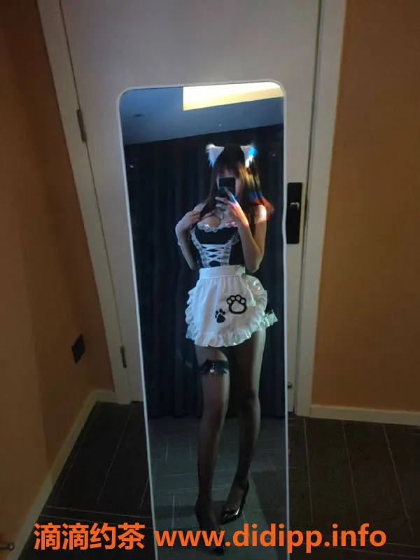 潍坊楼凤-潍坊高新区观唐酒店笑笑，19岁身高175服务超赞