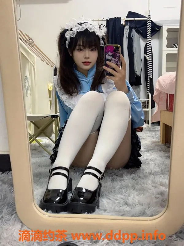 台州楼凤-青浦团团，164cm身高49kg，700P品茶服务