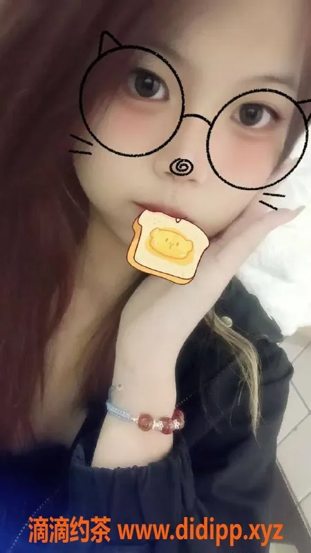 烟台楼凤-广东小宝，19岁，162/40，水中萧+69服务