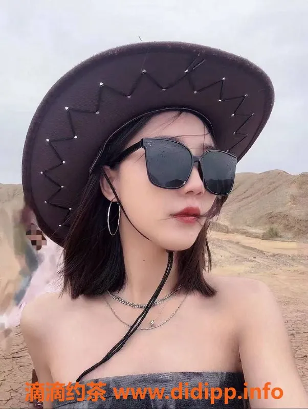 潍坊楼凤-潍坊寒亭区雅思，160身高，100体重，御姐少妇风格