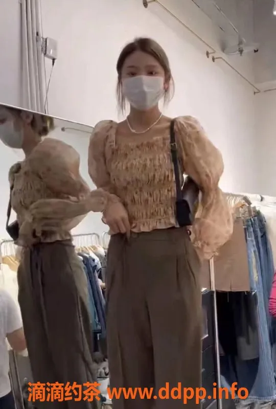 洛阳楼凤资源信息,洛阳月月，身高162，体重105，优质共浴服务