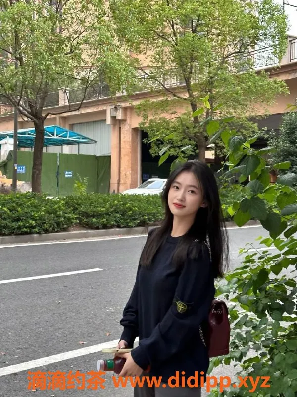 台州楼凤-奉贤区梦予，166cm、49kg，700P无套路服务