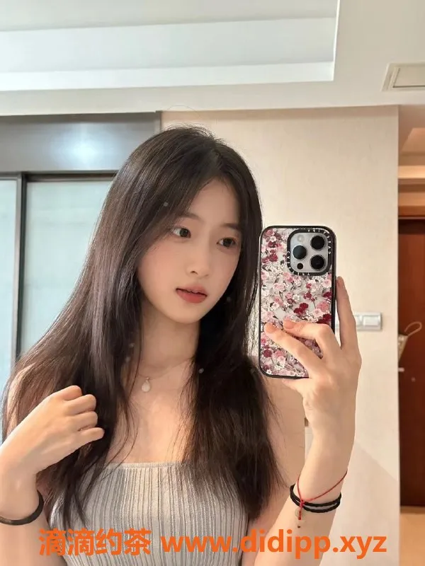 台州楼凤-奉贤区梦予，166cm、49kg，700P无套路服务