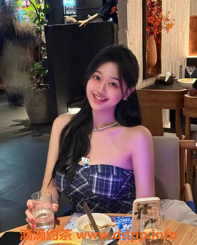 烟台上门服务资源信息,高区性感熟女小丽上门服务，165cm，99斤