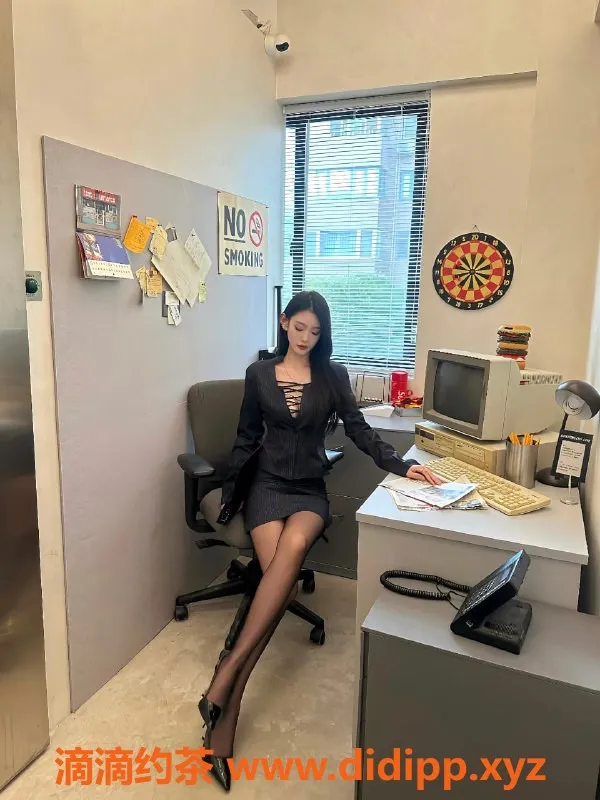 乌鲁木齐楼凤-蒋梦瑶-22岁身高170cm 天使面孔魔鬼身材