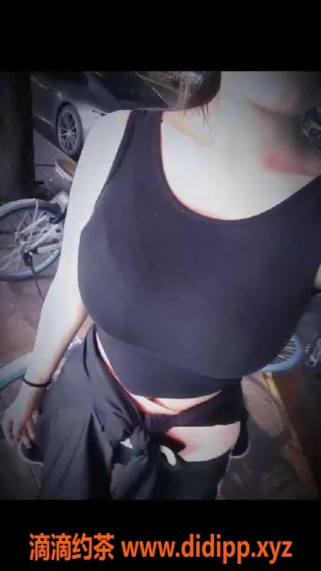 深圳楼凤-罗湖喵喵20岁，165cm高，500元45分钟服务