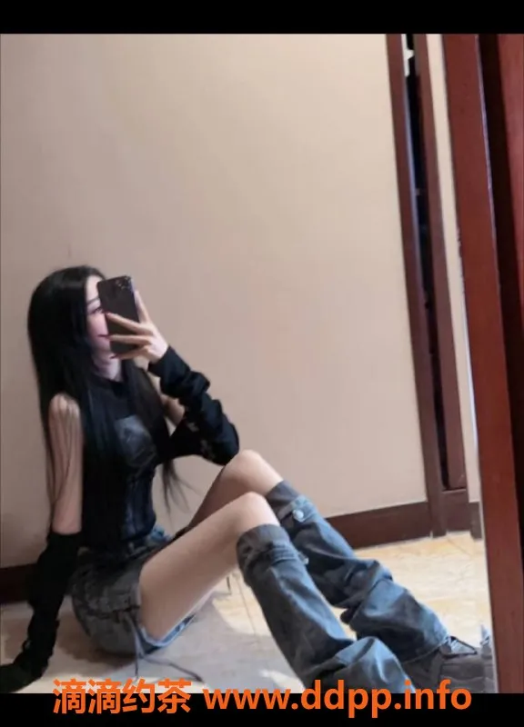 烟台楼凤-星公馆小溪，18岁嫩妹，身高164，价位6P