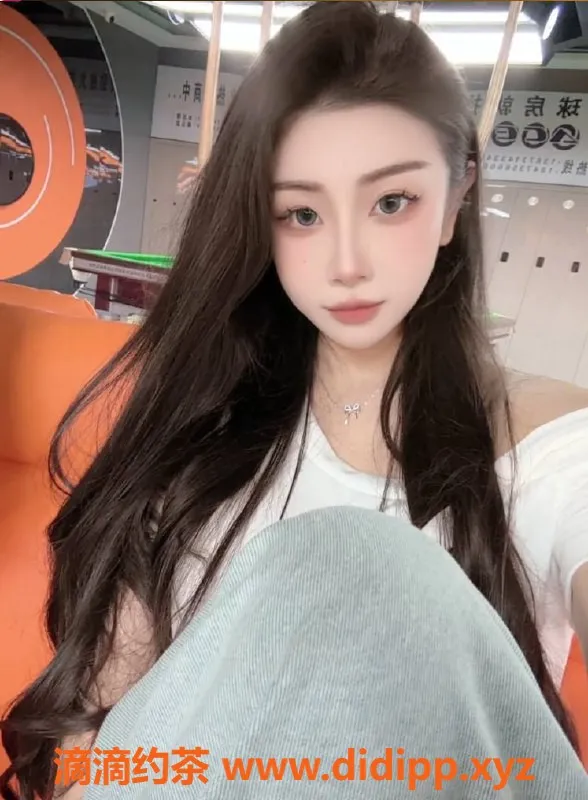 台州楼凤-椒江区文文，身高163cm，体重47，800元服务等你体验！