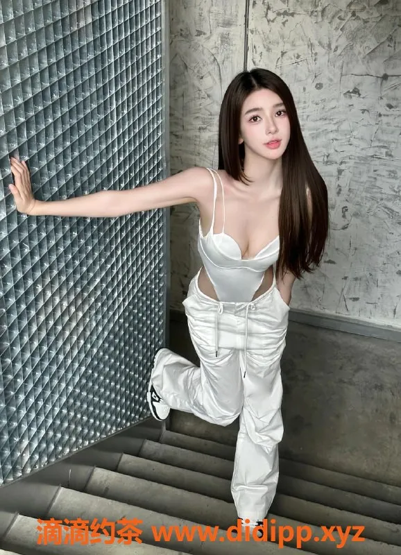 乌鲁木齐楼凤-蒋梦瑶170cm清纯少女，白皙C杯，超赞服务！