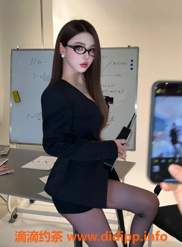 乌鲁木齐楼凤-蒋梦瑶170cm清纯少女，白皙C杯，超赞服务！