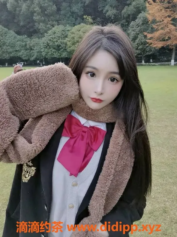 赣州楼凤-165cm性感尤物，乖巧三点粉首秀