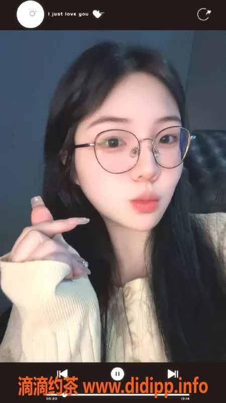 台州楼凤资源信息,上海黄埔区小迪，165cm D罩杯，800元品茶服务