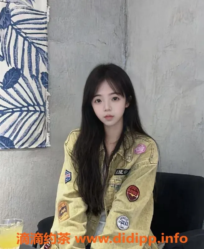 成都楼凤-成华区17岁幼态妹子，身高150，70斤，A杯