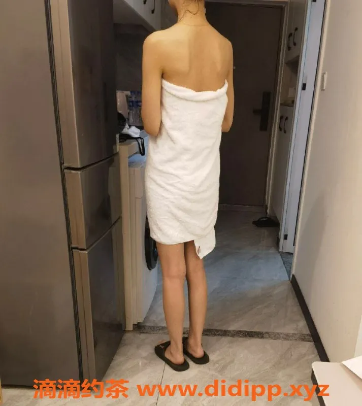 成都外围资源信息,成都小芯，24岁高挑嫩妹，700元一次服务