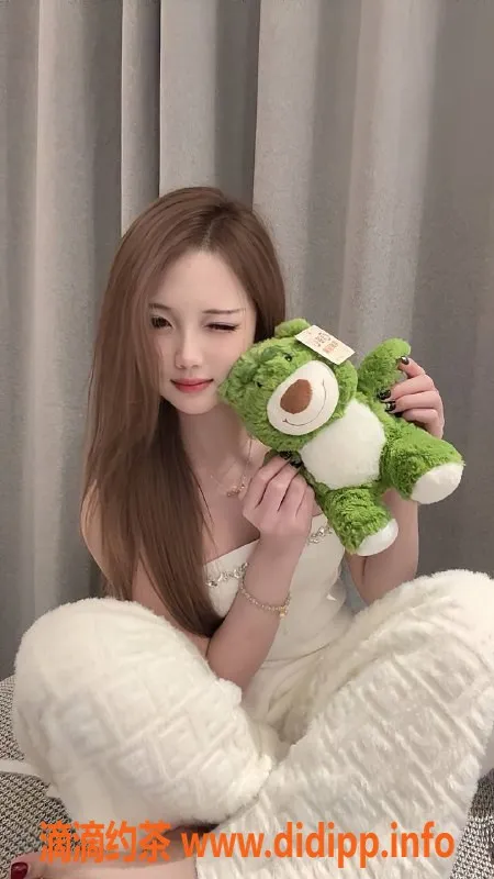 台州楼凤-椒江区小星沐 168cm C杯 极致服务