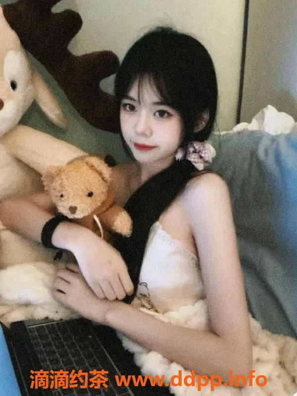 台州楼凤-上海宝山女菩萨，20岁，158cm，800P起