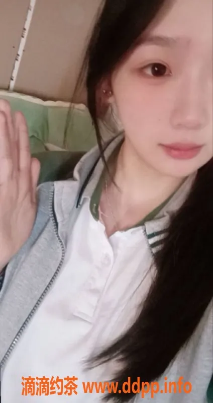 台州楼凤-上海嘉定区茜茜，18岁165cm，800元靠谱品茶