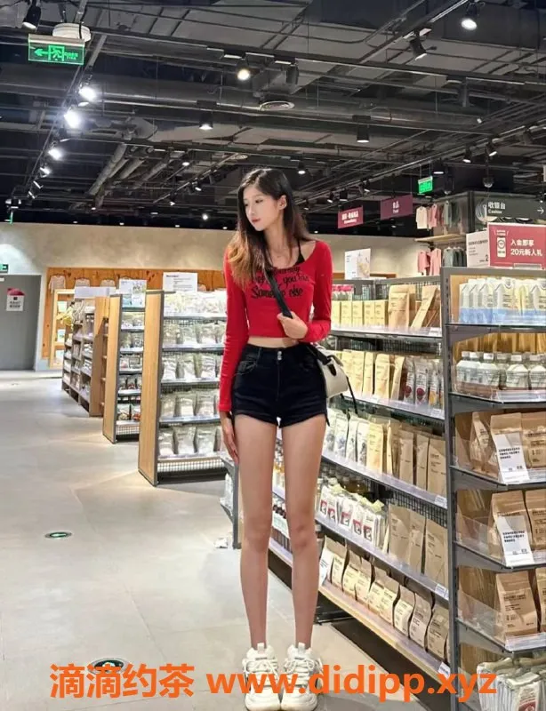 烟台楼凤资源信息,烟台莱山区鑫鑫，177高挑大美女