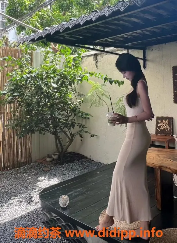 杭州楼凤资源信息,四川舞蹈老师美嘉，165cm高挑身材，1200起