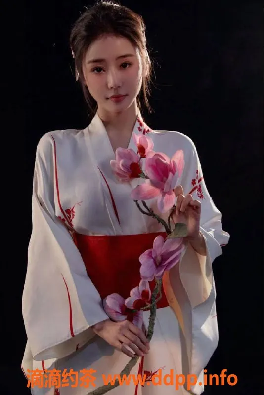 赣州楼凤-清纯艺校生，22岁168cm，激情服务，C罩杯