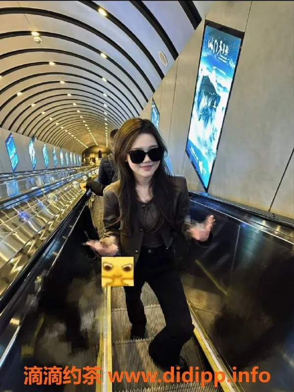 台州楼凤-上海奉贤区果果，165cm身高，90斤，800P喝茶服务