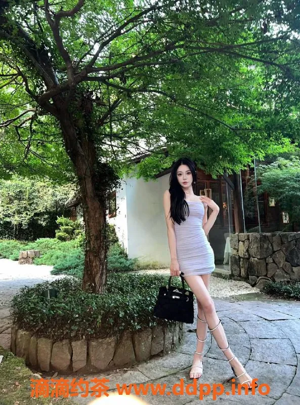 赣州楼凤-童颜无整莼，168身高D罩杯，纯生活照