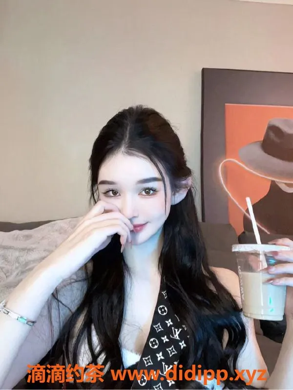 赣州楼凤-22岁美少女，身高163，C罩杯，服务温馨