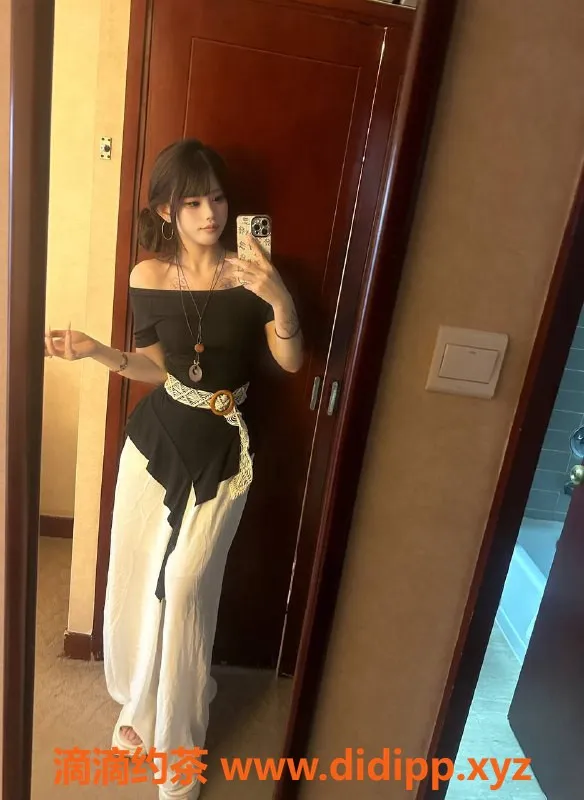 台州楼凤-台州安琪，22岁身高170，95的迷人B+围