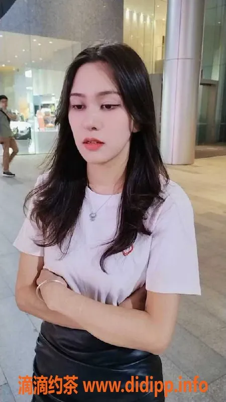 广州楼凤资源信息,天河贝迪，22岁，168cm，45kg，800元服务