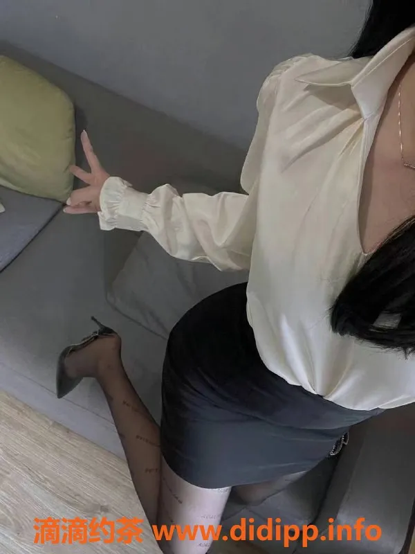 北京楼凤-东直门嫩妹内衣卖家奶一，批发16Z起